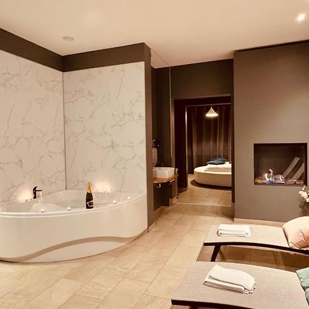 The Rose Suites Bruggy Exteriér fotografie