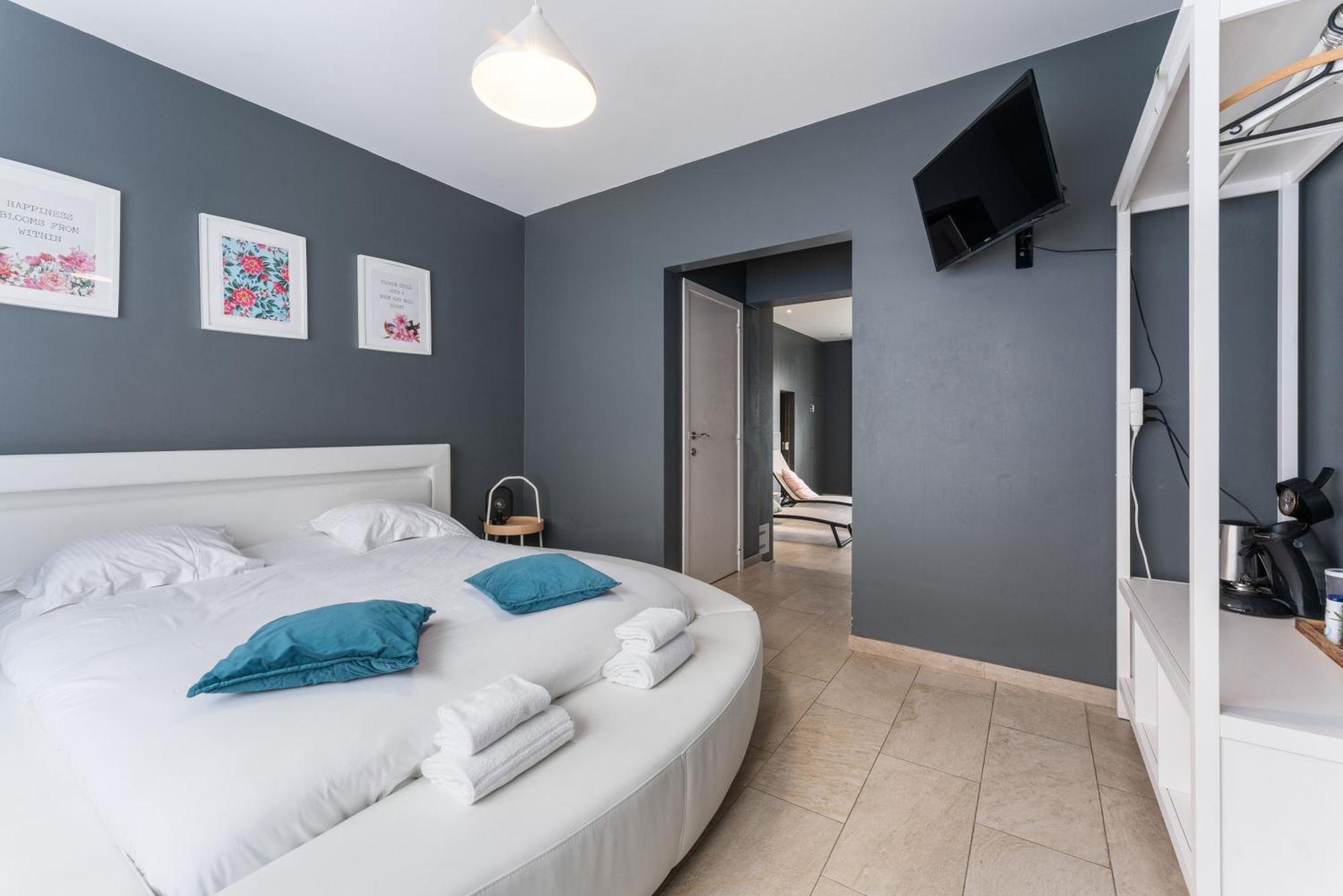 The Rose Suites Bruggy Exteriér fotografie