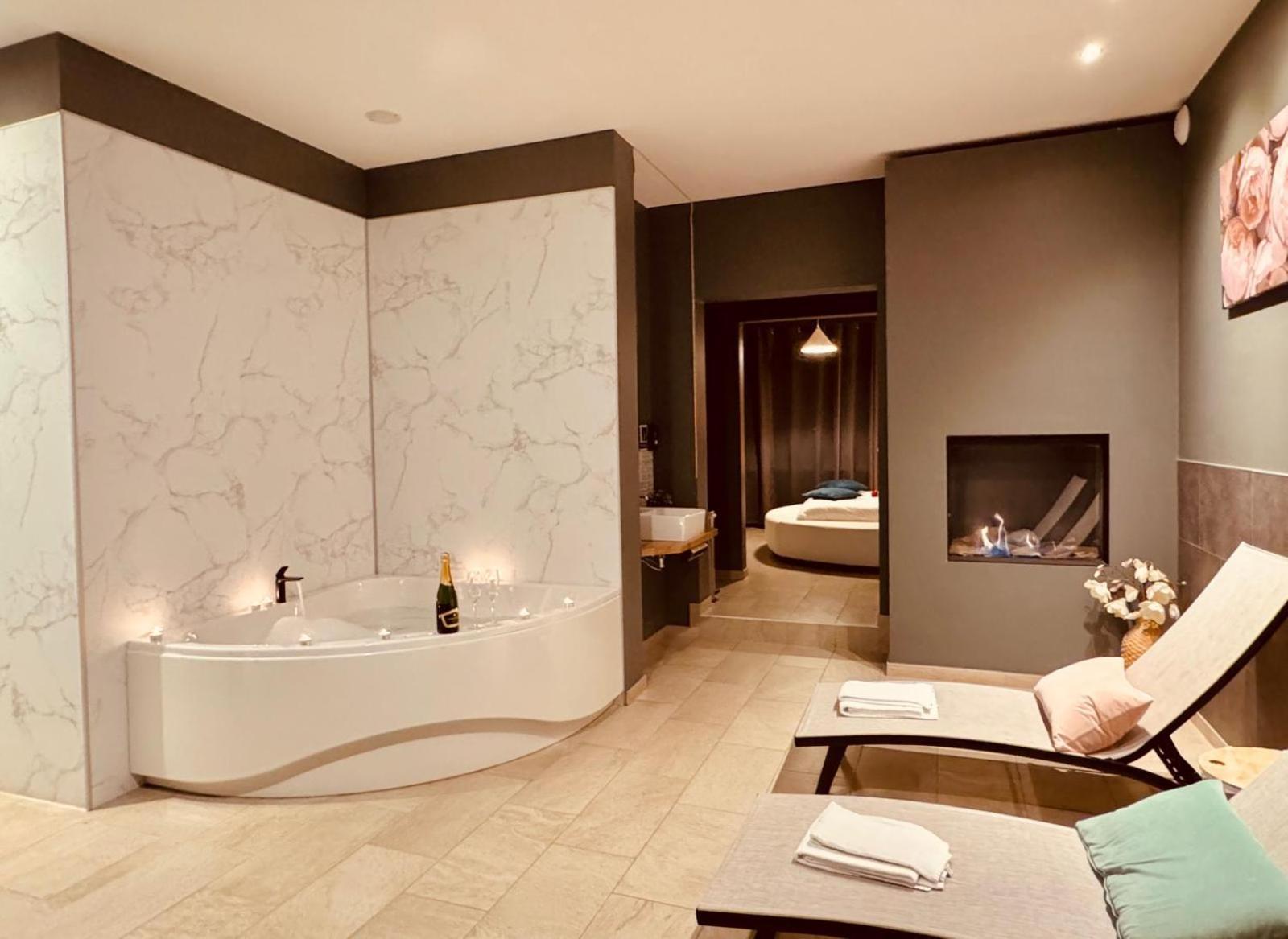The Rose Suites Bruggy Exteriér fotografie