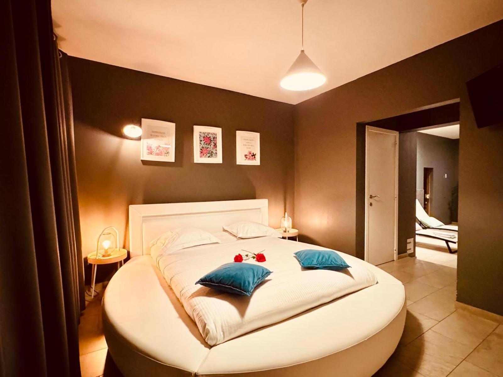 The Rose Suites Bruggy Exteriér fotografie
